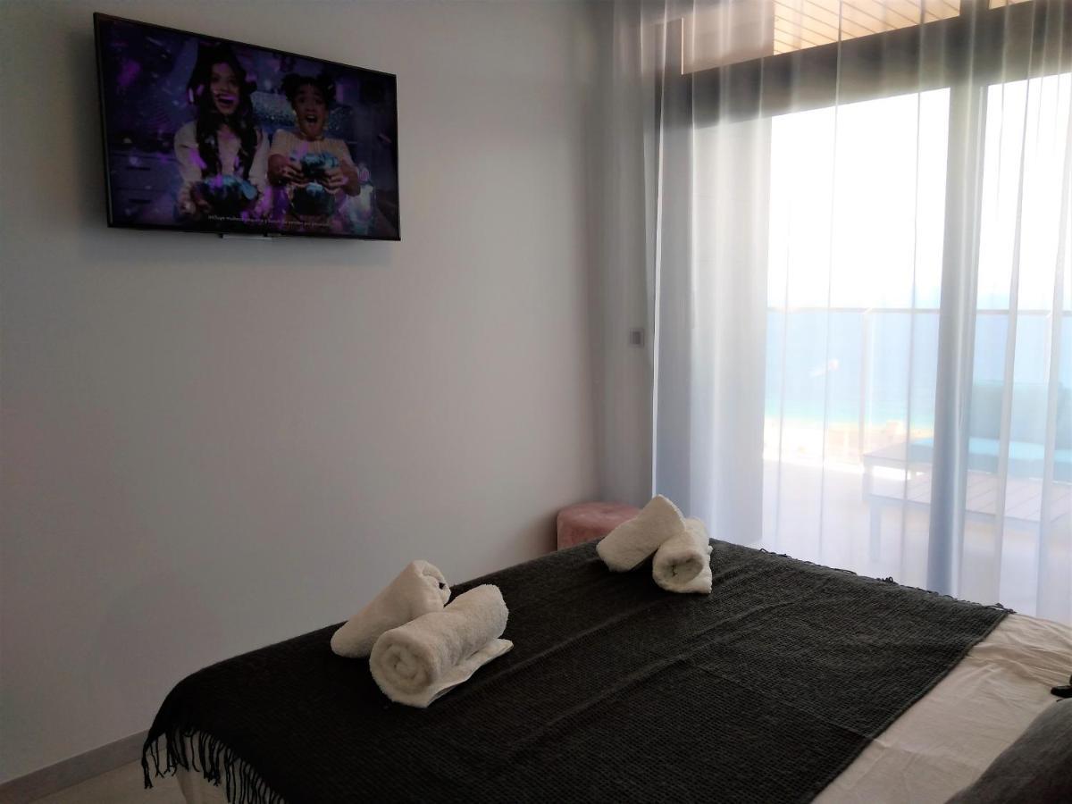 Sunset Waves Luxury Apartment 3 Rooms بينايدورم المظهر الخارجي الصورة